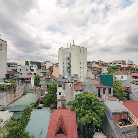 E Village Hotel ハノイ市 エクステリア 写真