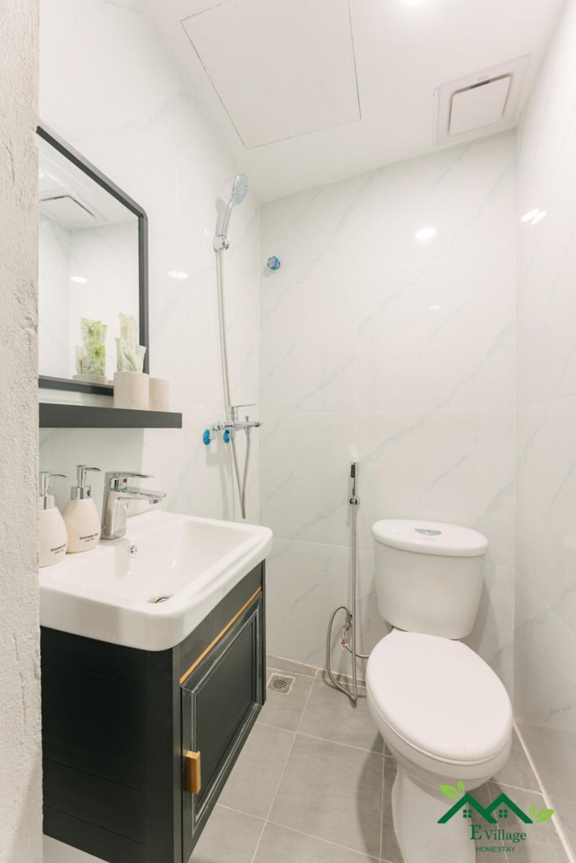 E Village Hotel ハノイ市 エクステリア 写真